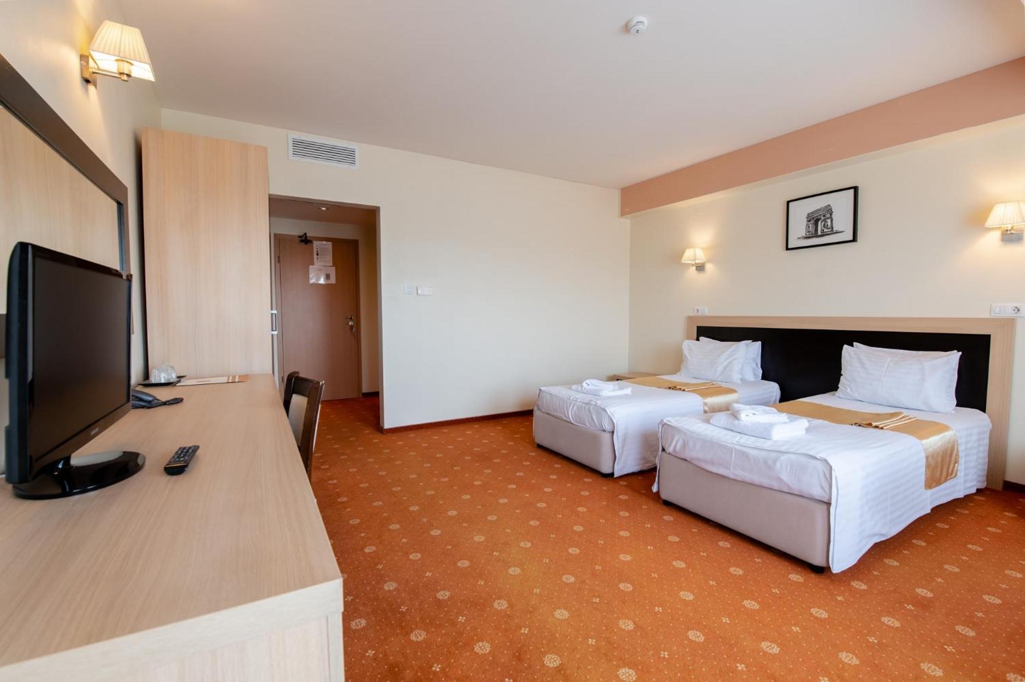 Hotel Oxford By Timhotels Timisoara Exterior photo